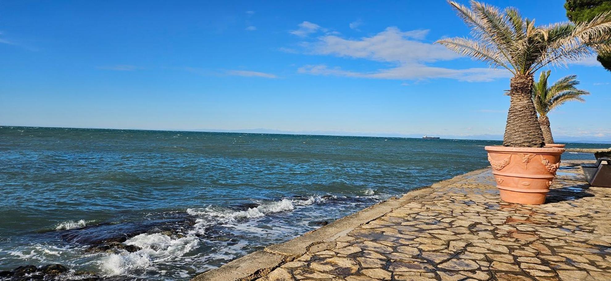 Sea View Apartment Renzzo ストゥルニャン エクステリア 写真